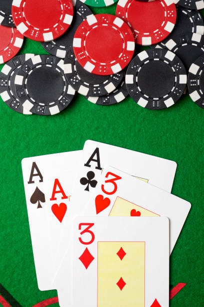 kabeh jitu mobile app interface showing sportsbook and live-dealer options